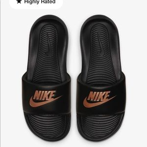 Nike Victory One slides in Blanc and copper red